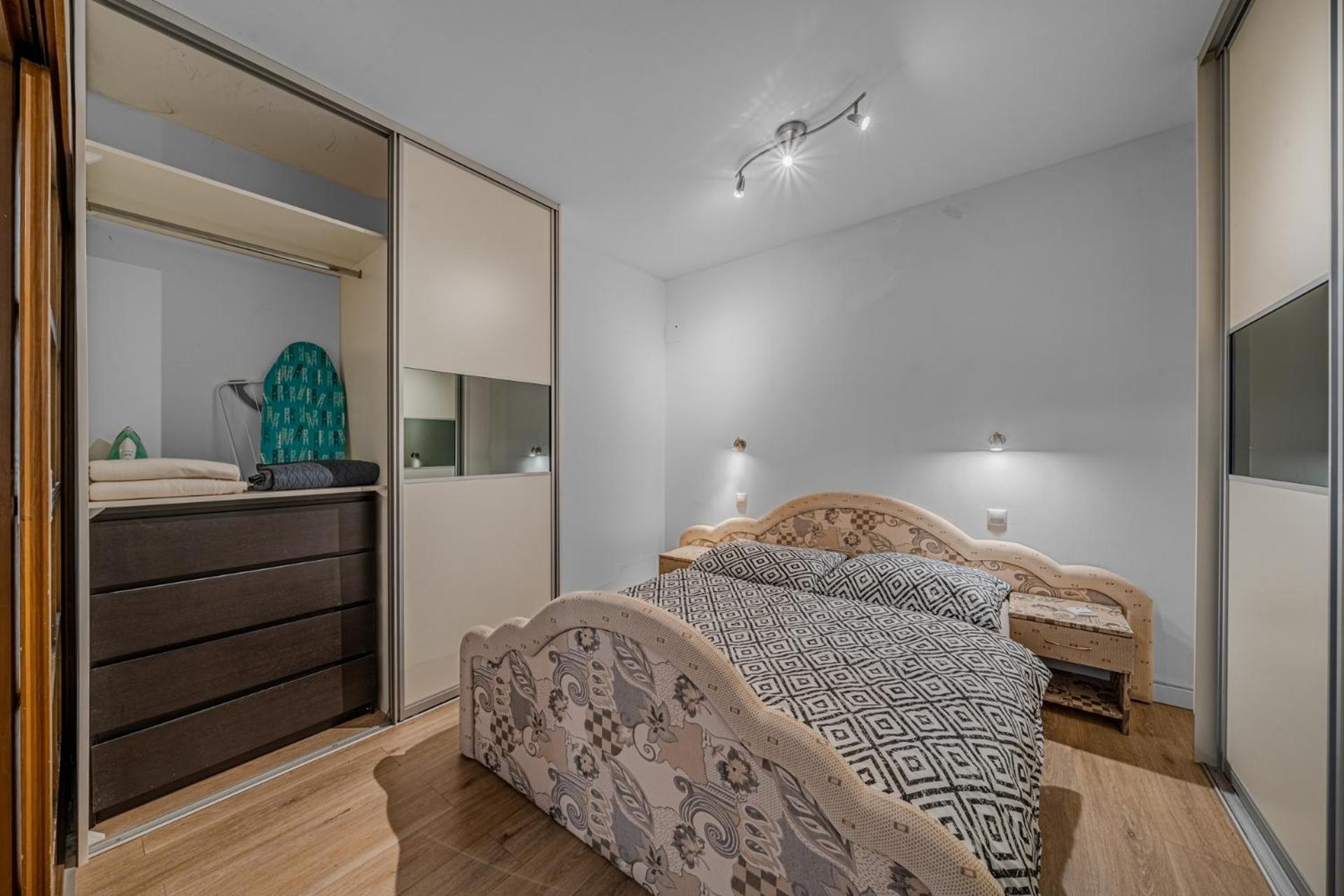 Huge Apartment Next To Train Station Close To The City Center Братислава Екстериор снимка